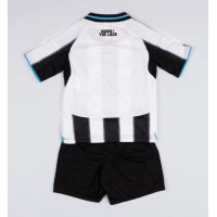 Newcastle United Fußballbekleidung Heimtrikot Kinder 2025-26 Kurzarm (+ kurze hosen)